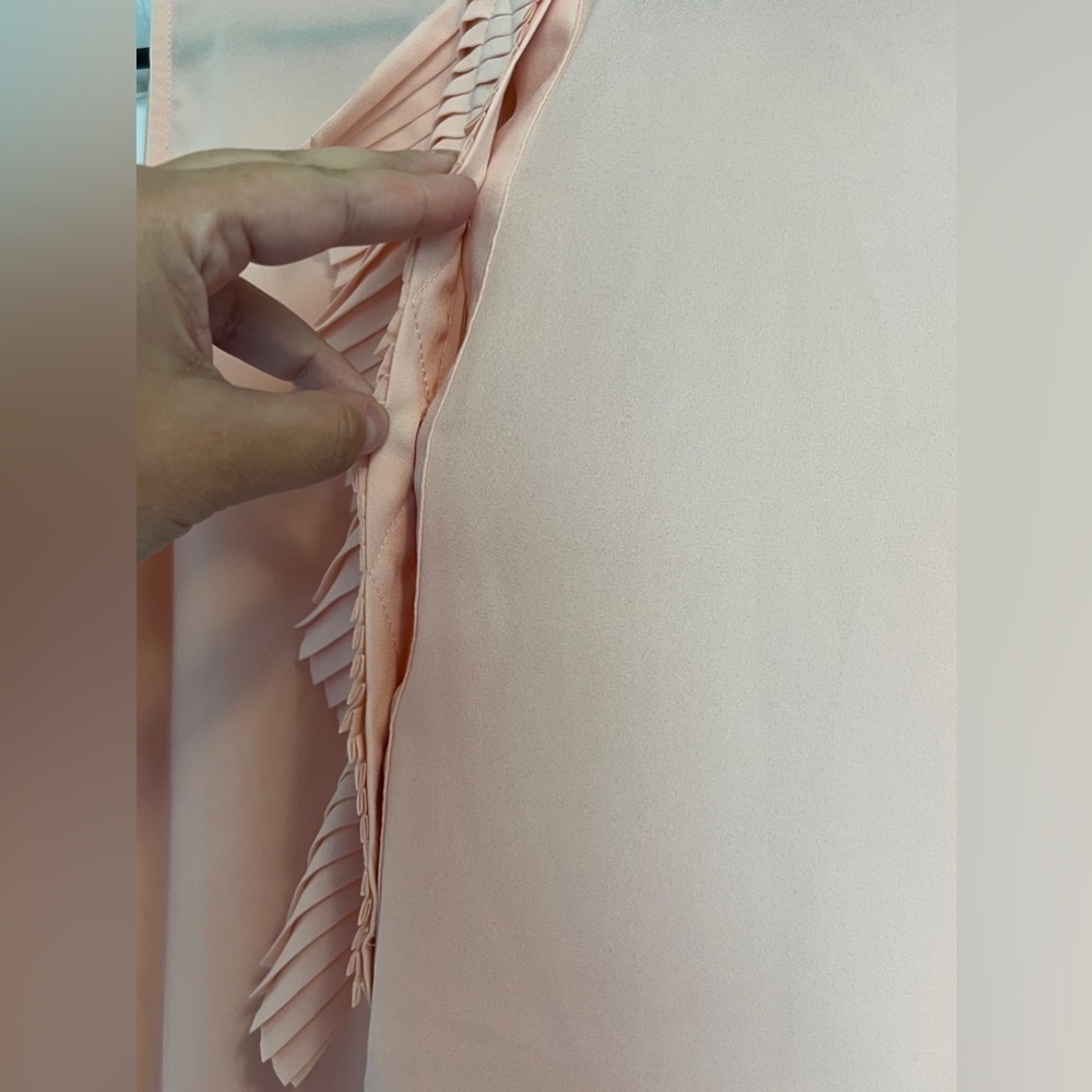 Banana Republic Sleeveless Ruffle-Placket Blouse Luminous Peach Size Small - Picture 6 of 11